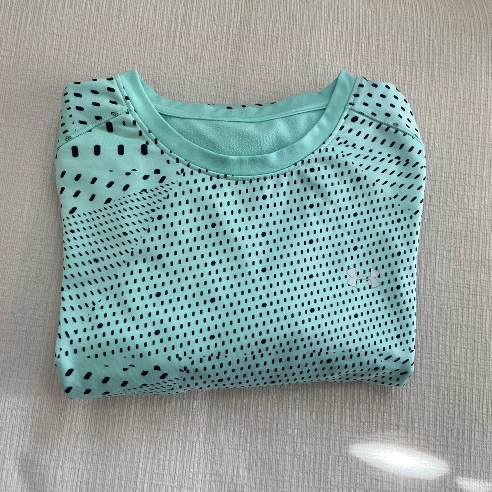 Under armour athletic top